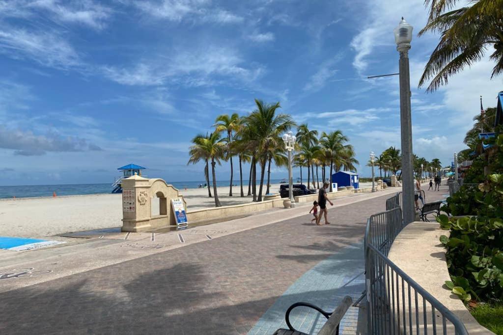 Hollywood Beach Apartments - Walk To The Beach Exteriér fotografie
